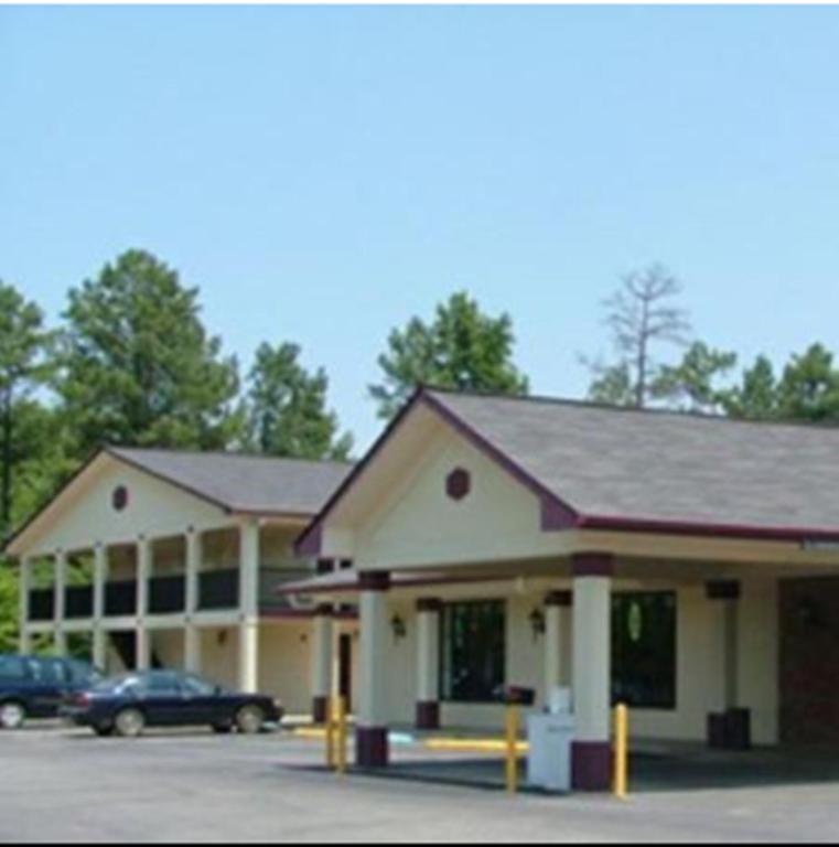 Budget Inn & Suites - Talladega Εξωτερικό φωτογραφία